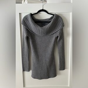 New York & Company Gray Cowl Neck Sweater Size Small
